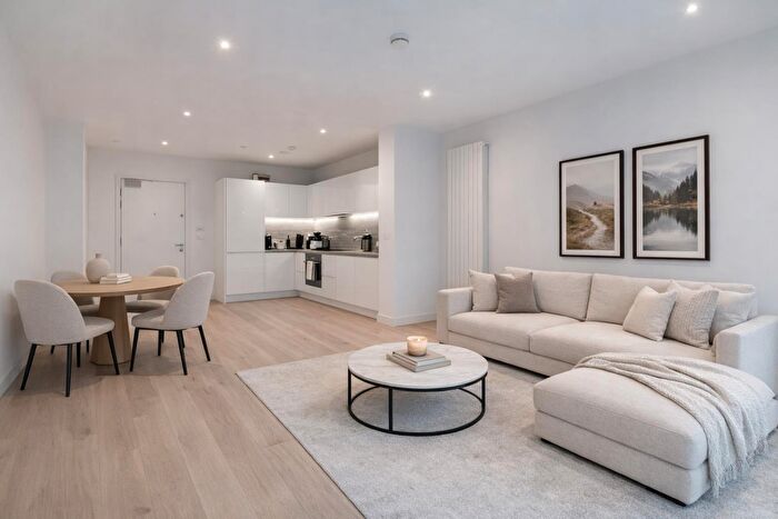 1 Bedroom Flat To Rent In Royal Crest Avenue, London, E16