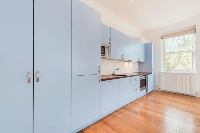 1 Bedroom Flat To Rent In Porchester Square, London, W2