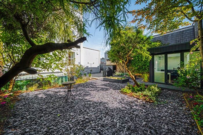 2 Bedroom Flat For Sale In Richmond Hill, Clifton, Bristol, BS8