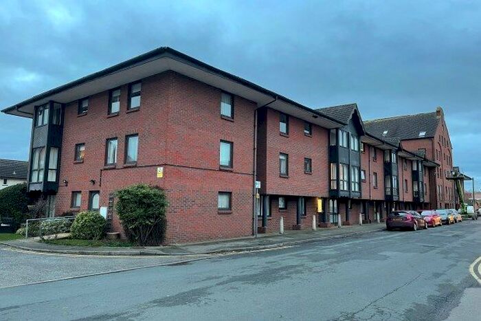 2 Bedroom Flat To Rent In Station Street The Maltings, Tewkesbury, GL20