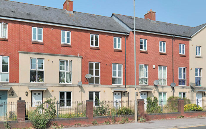 4 Bedroom Terraced House For Sale In Beanacre Road, Melksham, SN12