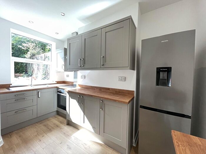 3 Bedroom Terraced House To Rent In Ruth Square, Sheffield, S10