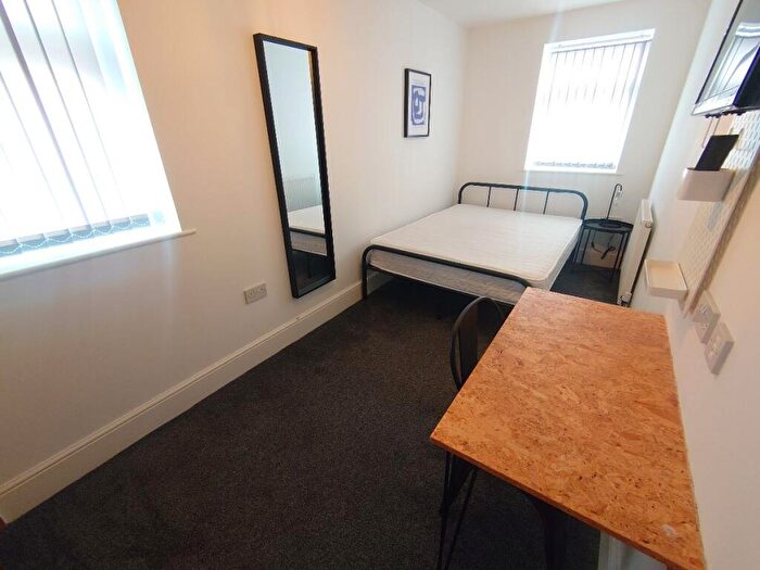5 Bedroom Flat To Rent In Flat, Boaler Street, Liverpool, L6