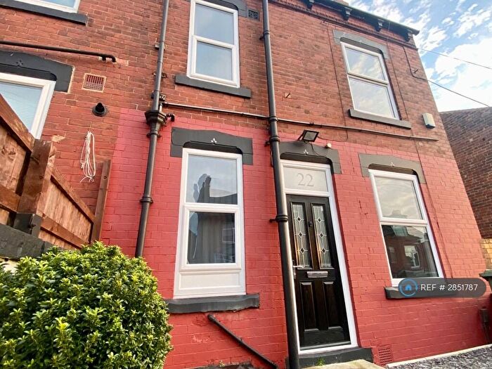 2 Bedroom End Of Terrace House To Rent In Station Place, Leeds, LS13