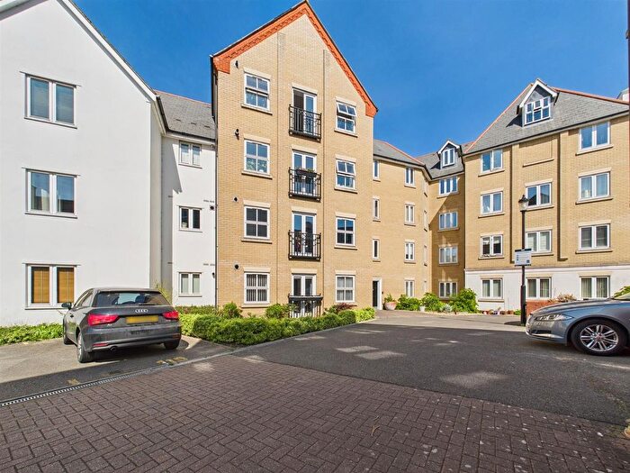 2 Bedroom Flat For Sale In Henry Laver Court, Colchester, CO3