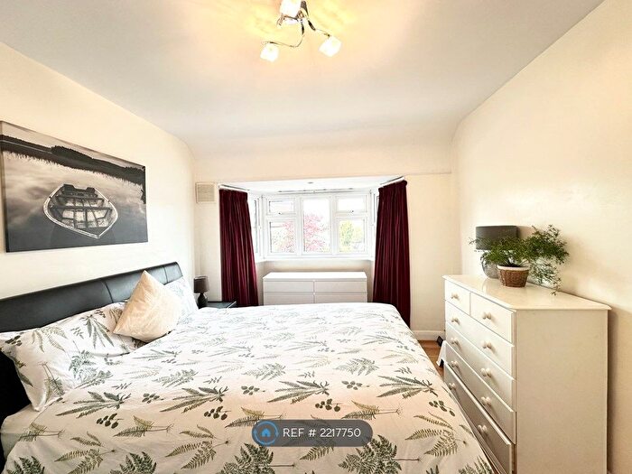 4 Bedroom Semi-Detached House To Rent In Rivermeads Avenue, Twickenham, TW2