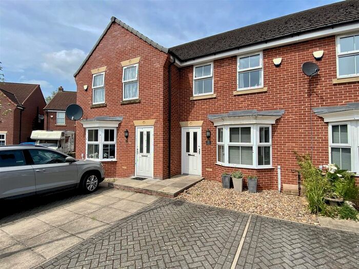 2 Bedroom Town House To Rent In Mulberry Gardens, Goole, DN14