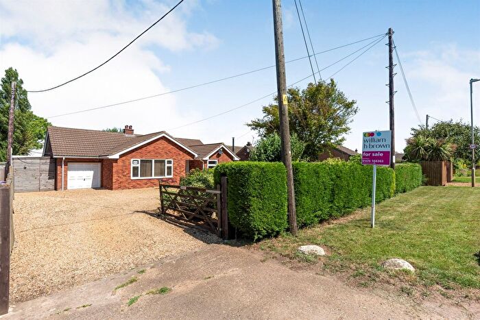3 Bedroom Detached Bungalow For Sale In Gorse Lane, Grantham, NG31