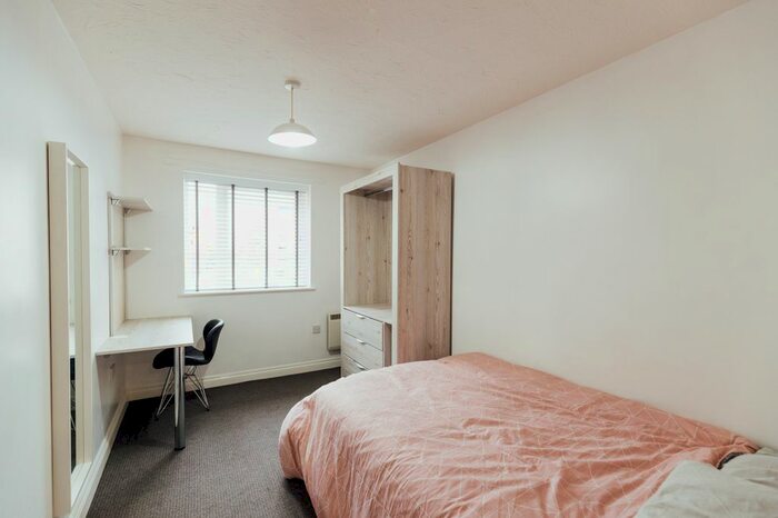 2 Bedroom Flat To Rent In Sovereign Court, Loughborough LE11