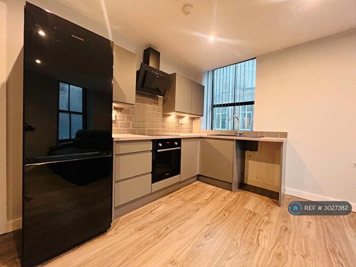 1 Bedroom Flat To Rent In Sunbridge Road, Bradford, BD1