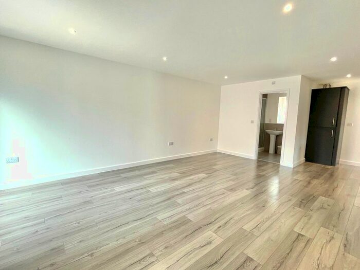 Studio To Rent In Paget Road, Leicester, LE3