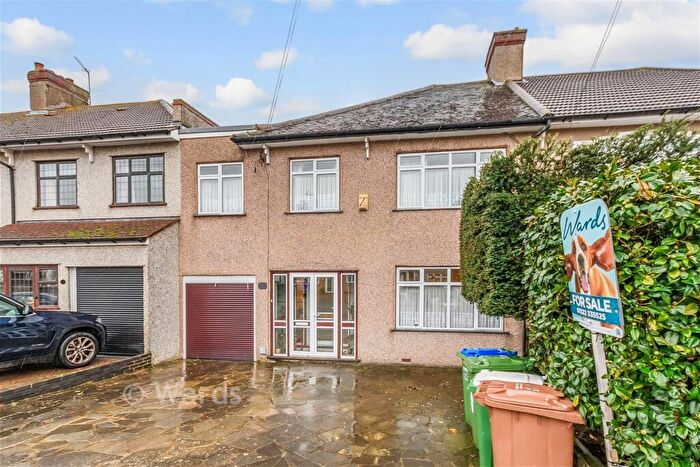 3 Bedroom Semi Detached House For Sale In Mayfair Avenue, Bexleyheath, Kent, DA7