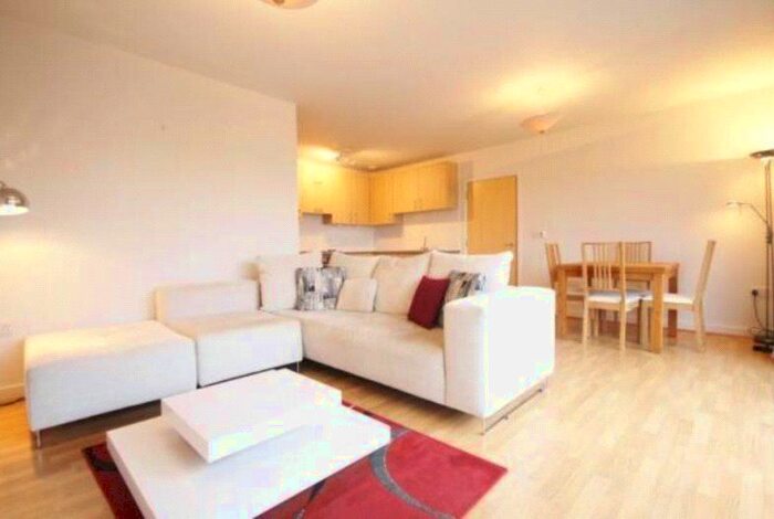 2 Bedroom Flat To Rent In Point Pleasant, London, SW18