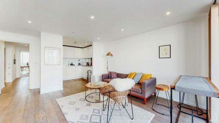 2 Bedroom Apartment To Rent In Central Street, EC1V