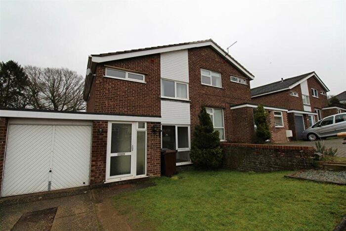 3 Bedroom Semi-Detached House To Rent In Silverdale Close, Ipswich, IP1