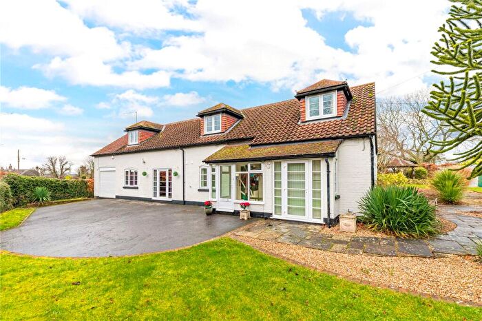 4 Bedroom Detached House For Sale In Stibb Green, Burbage, Marlborough, Wiltshire, SN8