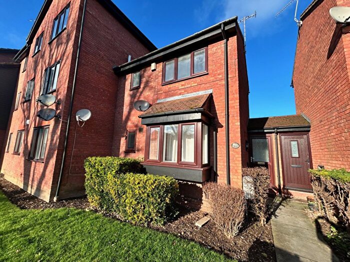 1 Bedroom Maisonette To Rent In Halifield Drive, Belvedere, Kent, DA17