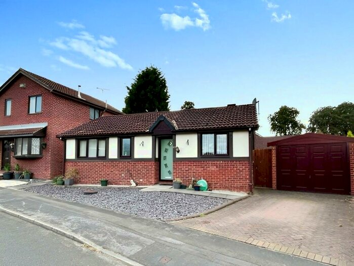 2 Bedroom Bungalow To Rent In Challenger Drive, Sprotbrough, Doncaster, South Yorkshire, DN5