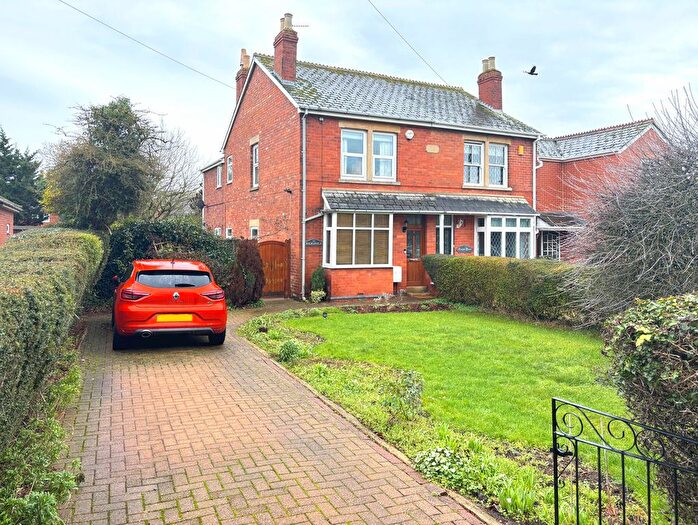 3 Bedroom Semi Detached House For Sale In Old Elmore Lane, Quedgeley, Gloucester, GL2