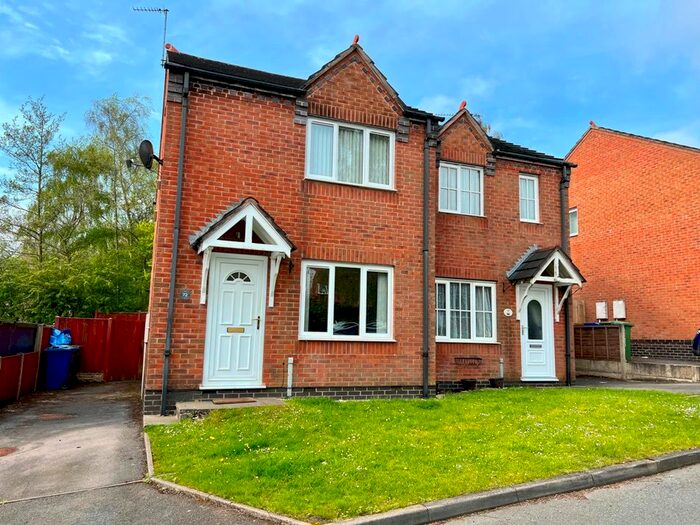 3 Bedroom Semi-Detached House To Rent In Bromley Close, Hednesford, Cannock, WS12