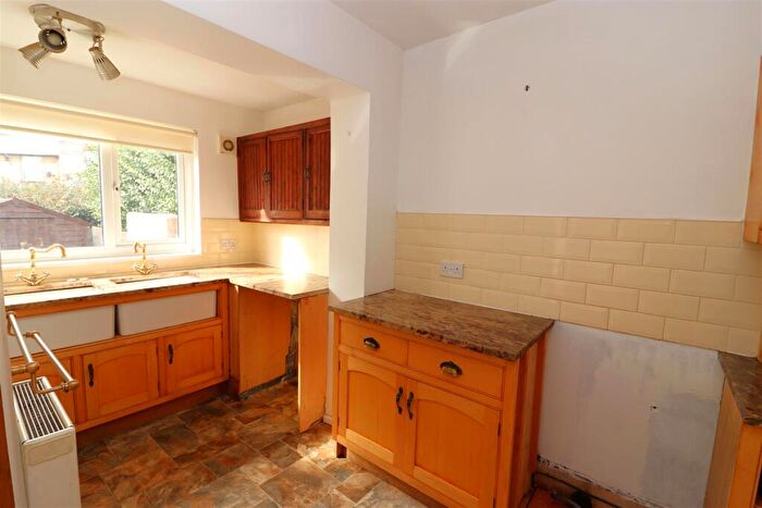 3 Bedroom End Of Terrace House For Sale In Broadfield Road, Barnstaple, EX32