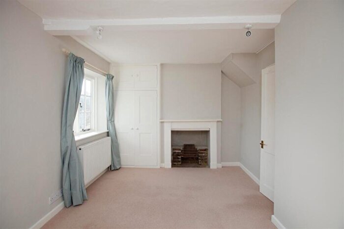 2 Bedroom Cottage For Sale In Mill Road, Salisbury, SP2