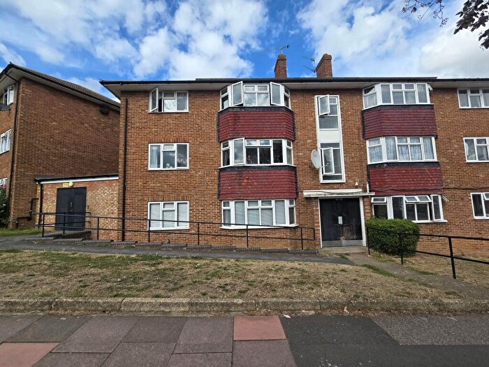 2 Bedroom Flat To Rent In Maylands Drive, Sidcup, DA14