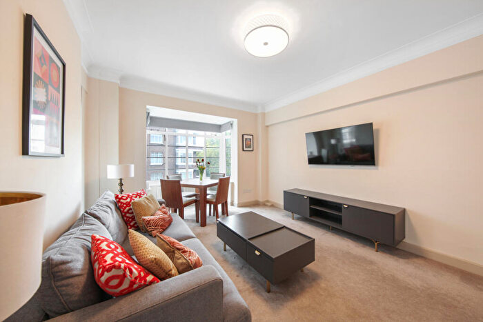 1 Bedroom Flat To Rent In Rossmore Court, Park Road, NW1