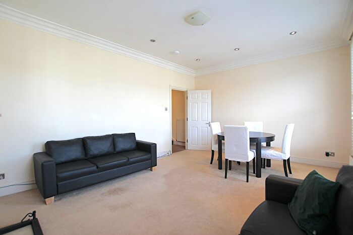 2 Bedroom Flat To Rent In Venetia Road, London, N4