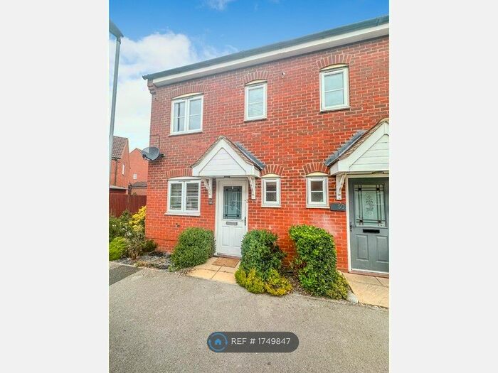 3 Bedroom Semi-Detached House To Rent In Maskell Drive, Bedford, MK41