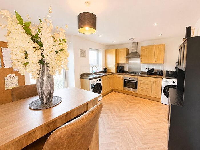 3 Bedroom End Terrace House For Sale In Southgate, Killingworth, Newcastle Upon Tyne, NE12