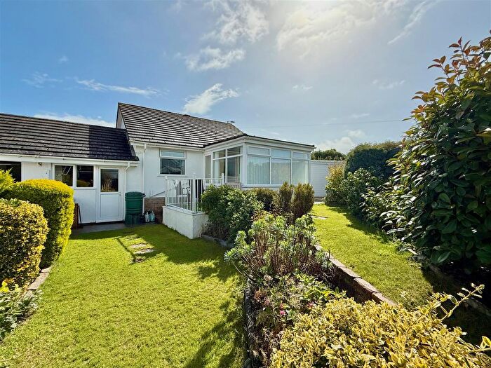 2 Bedroom Detached Bungalow For Sale In Turnchapel, Plymouth, PL9