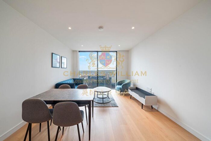 1 Bedroom Apartment To Rent In Apartment, Hampton Tower, Marsh Wall, London, E14
