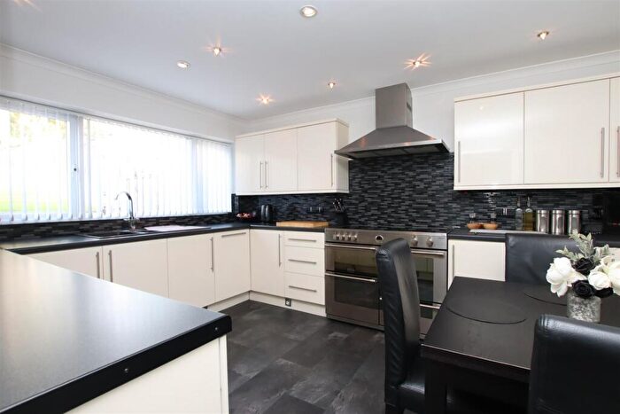 3 Bedroom House To Rent In Rose Hill, Bath, BA1