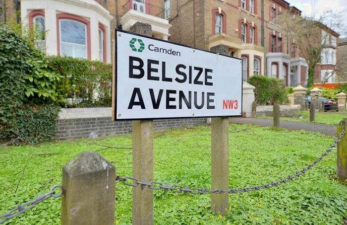 Studio To Rent In Belsize Avenue, London NW3