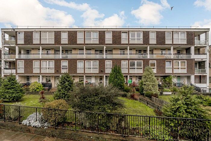 3 Bedroom Maisonette To Rent In Kiln Place, Kentish Town, NW5