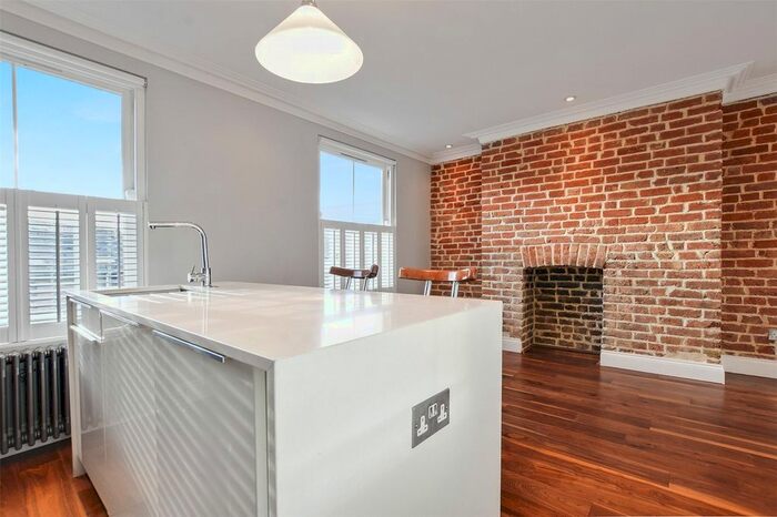 2 Bedroom Flat To Rent In Darnley Road, London, E9