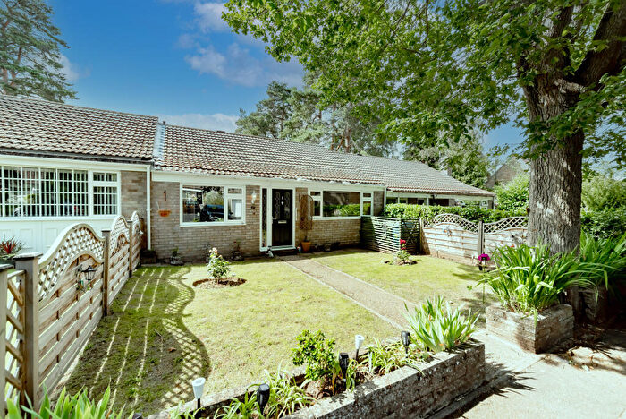 2 Bedroom Bungalow For Sale In Freshwood Drive, Yateley, Hampshire, GU46