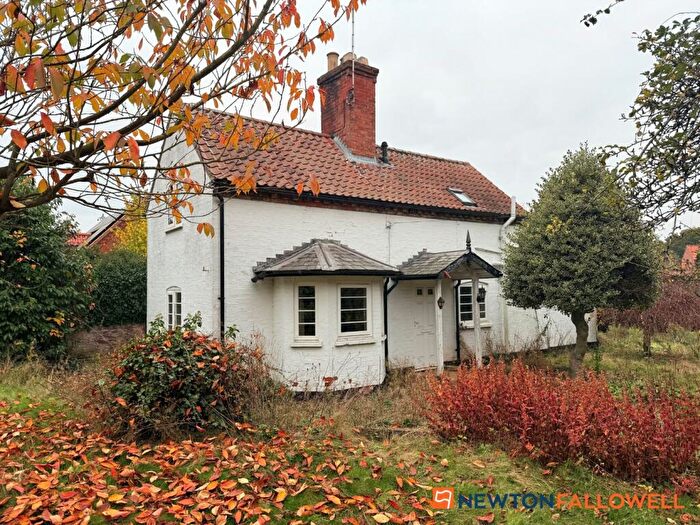2 Bedroom Detached House For Sale In The Drive, Winthorpe, NG24