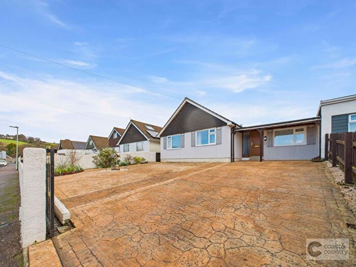 3 Bedroom Bungalow For Sale In The Roundway, Kingskerswell, TQ12