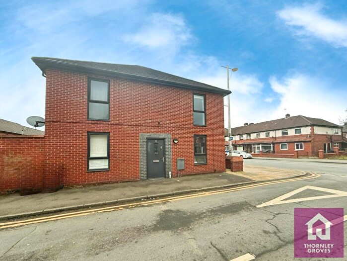 3 Bedroom Terraced House For Sale In Field Street, Salford, M6