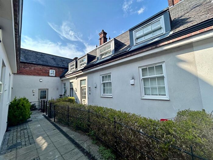 3 Bedroom Terraced House To Rent In Newborough Street, York, YO30