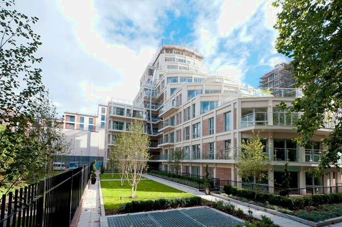 2 Bedroom Flat To Rent In Henry Macaulay Avenue, Kingston Upon Thames, KT2