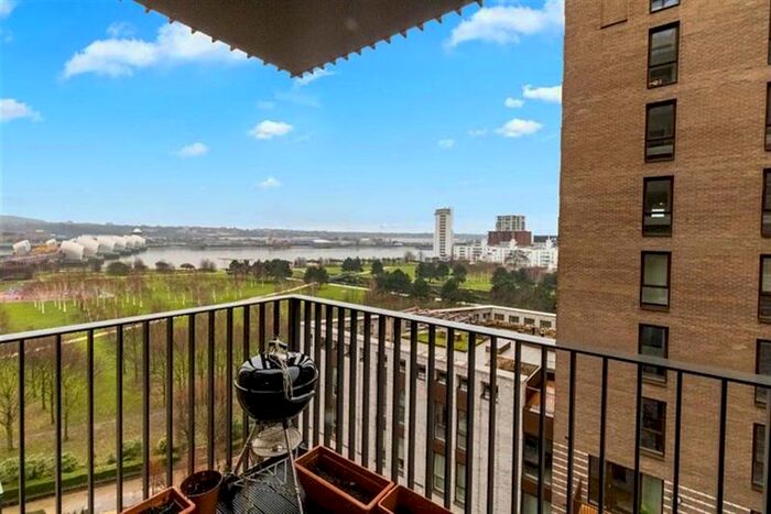 2 Bedroom Flat To Rent In Kingfisher Heights, Bramwell Way, London, E16