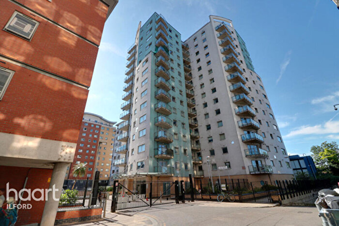 2 Bedroom Flat For Sale In Axon Place, Ilford, IG1