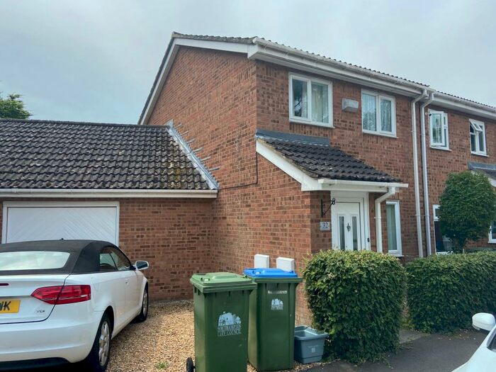 3 Bedroom House To Rent In Cowley Close, Southampton, SO16