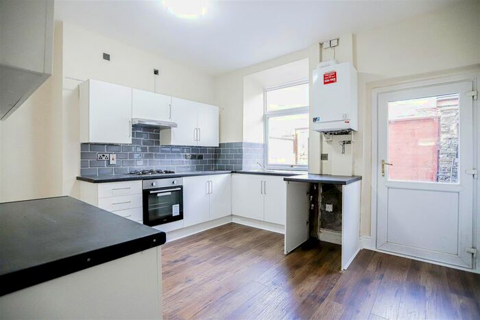 2 Bedroom Property To Rent In Union Street, Haslingden, Rossendale BB4