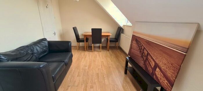 1 Bedroom Flat To Rent In Abingdon Road *Short Let*, OX1