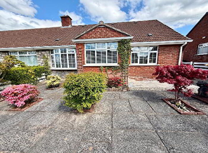 3 Bedroom Semi-detached Bungalows For Sale In Daisyhill Park, Derry, BT48