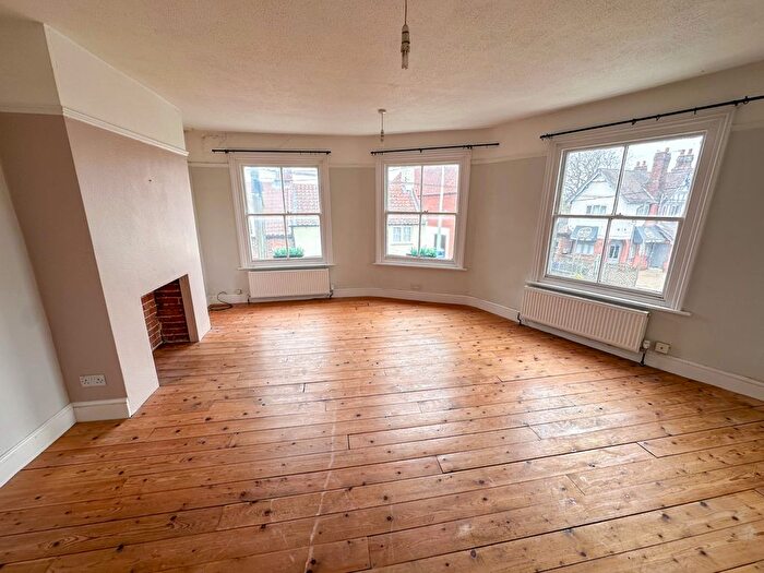 2 Bedroom Flat To Rent In Denmark Road, Beccles, NR34